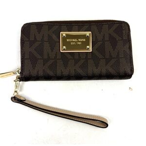 Michael Kors Brown Wristlet Long Wallet- Brown Monogrammed Brand New retail $98
